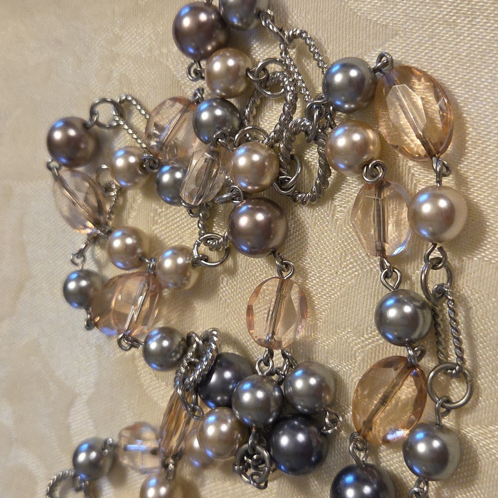 Premier Designs Bead Necklace